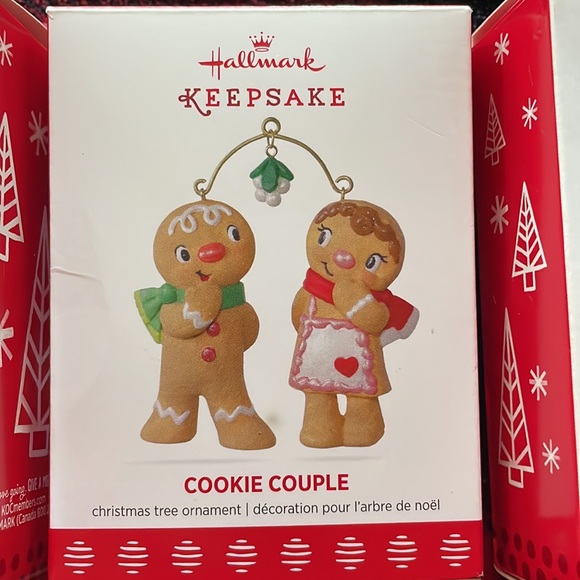 Hallmark keepsake bundle - Picture 3 of 4
